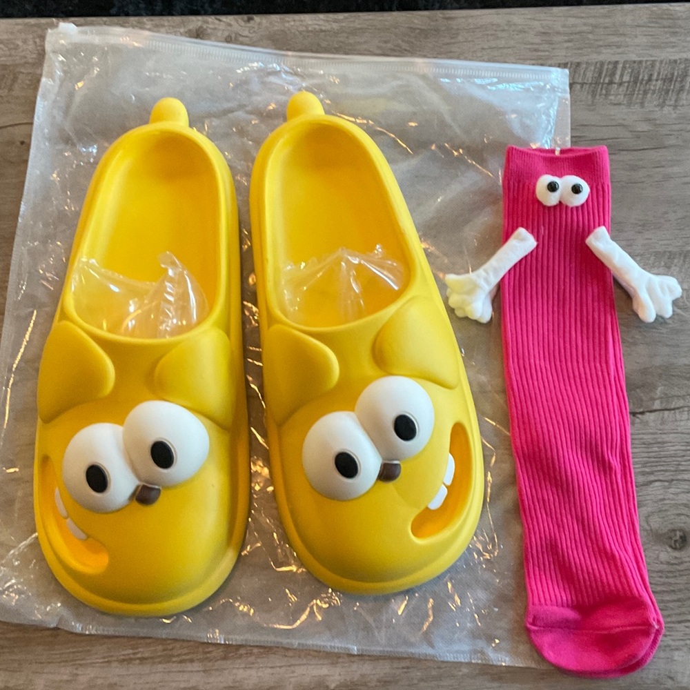 Yellow Cartoon Slippers with Pink Socks - Picture 2 of 5